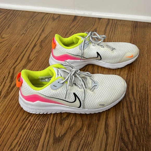 Nike Renew sneakers - Picture 3 of 6